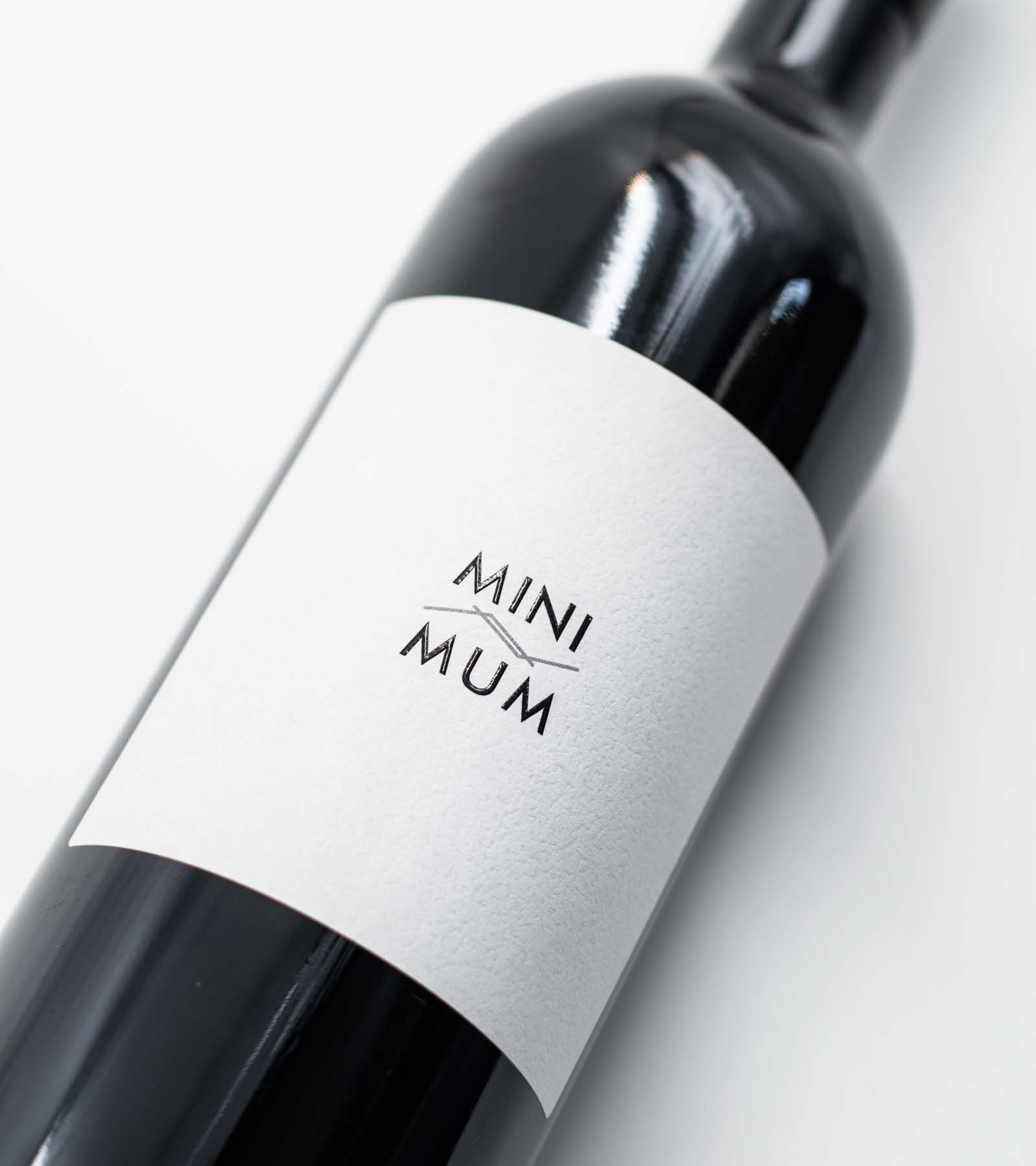 Autentické víno Minimum Mavrud - bulharská vinica Zagreus