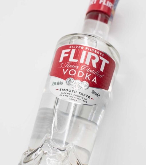Detail fliaša bulharskej vodky Flirt
