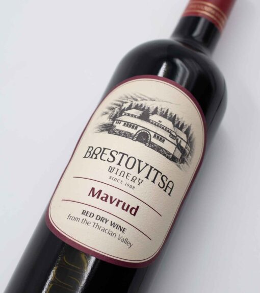 detail fľaše bulharského vína Brestovitsa Mavrud